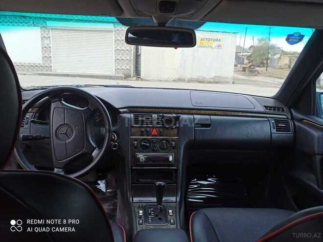 Mercedes E 200 1998, 441,520 km - 2.0 l - Bakı