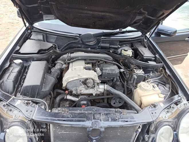Mercedes E 200 1998, 441,520 km - 2.0 l - Bakı