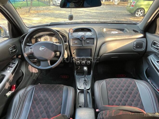 Nissan Sunny 2011, 136,500 km - 1.6 l - Bakı