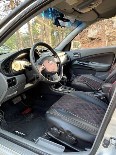 Nissan Sunny 2011, 136,500 km - 1.6 l - Bakı