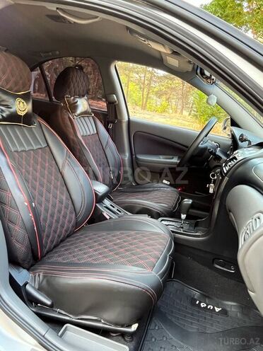 Nissan Sunny 2011, 136,500 km - 1.6 l - Bakı