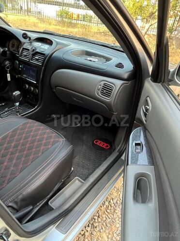 Nissan Sunny 2011, 136,500 km - 1.6 l - Bakı