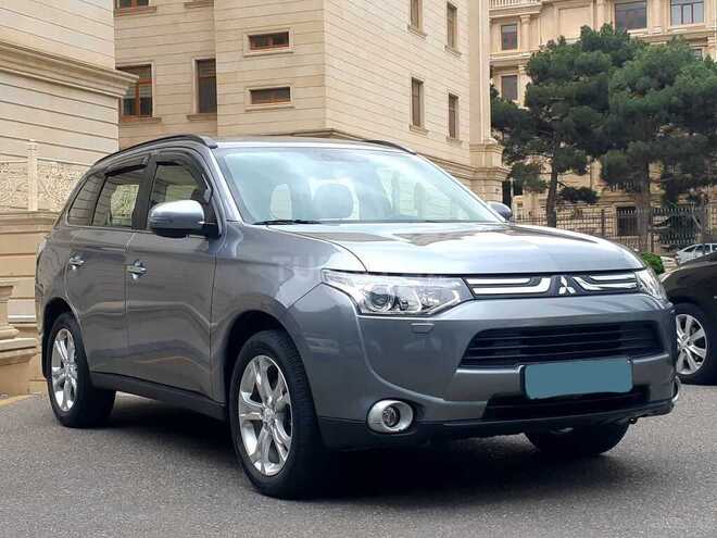 Mitsubishi Outlander 2013, 50,037 km - 3.0 l - Bakı