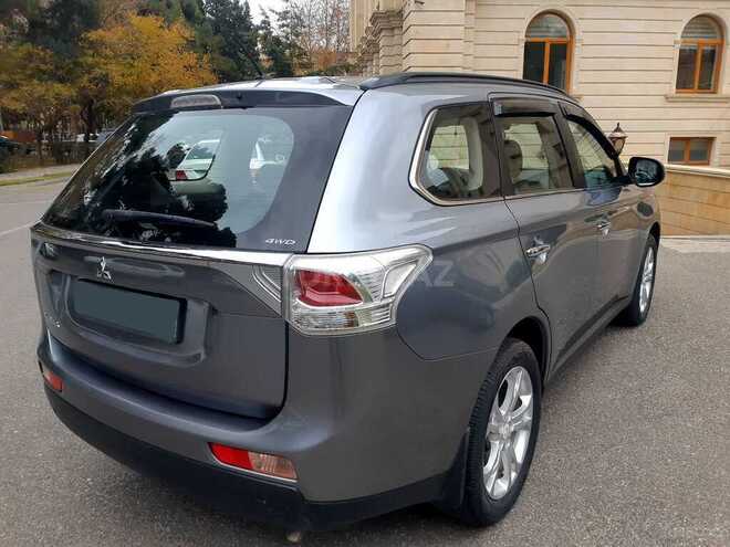 Mitsubishi Outlander 2013, 50,037 km - 3.0 l - Bakı