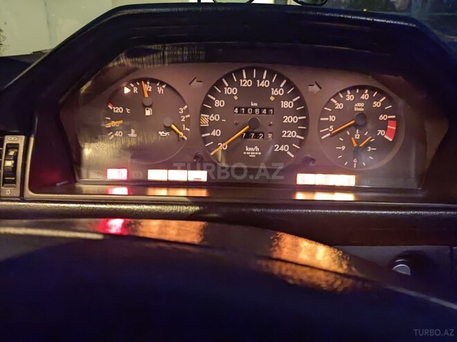 Mercedes E 220 1994, 410,000 km - 2.2 l - Sumqayıt