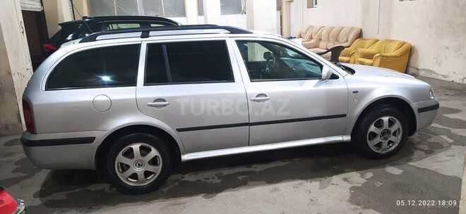 Skoda Octavia 2004, 389,000 km - 2.0 l - Bakı