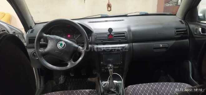 Skoda Octavia 2004, 389,000 km - 2.0 l - Bakı