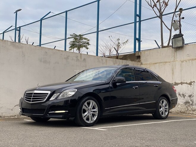 Mercedes E 220 2013, 204,000 km - 2.2 l - Bakı