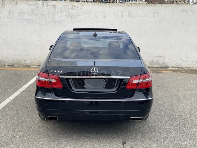 Mercedes E 220 2013, 204,000 km - 2.2 l - Bakı