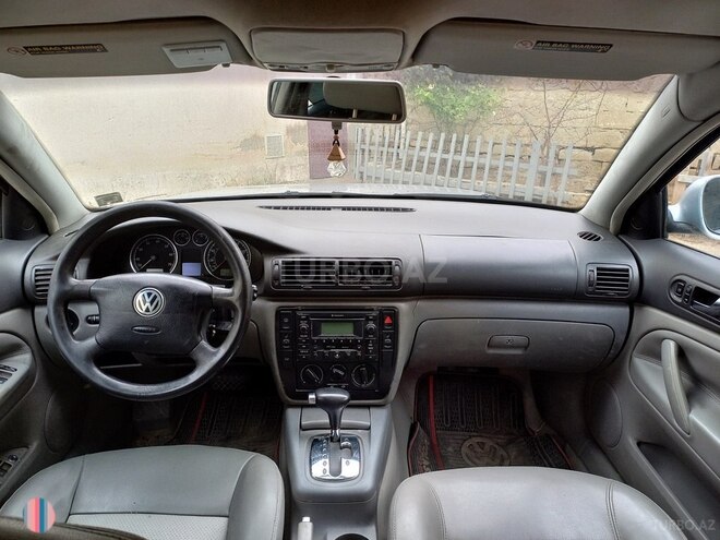 Volkswagen Passat 2004, 220,000 km - 1.8 л - Bakı