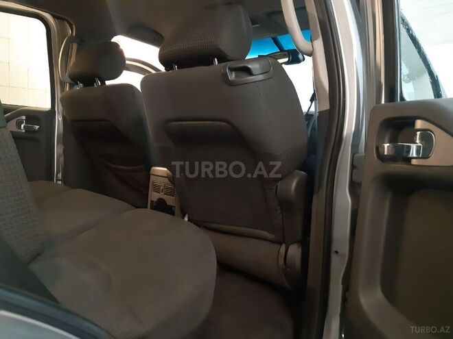 Nissan Pathfinder 2006, 302,000 km - 2.5 l - Bakı