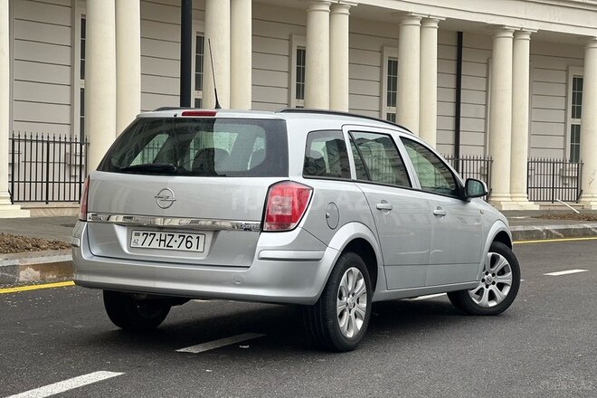 Opel Astra 2010, 231,579 km - 1.3 l - Bakı