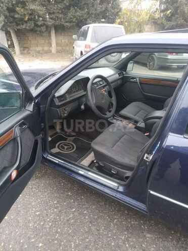 Mercedes E 220 1995, 459,922 km - 2.2 l - Bakı
