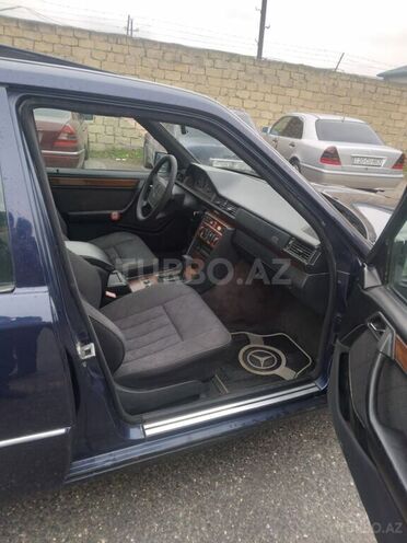 Mercedes E 220 1995, 459,922 km - 2.2 l - Bakı