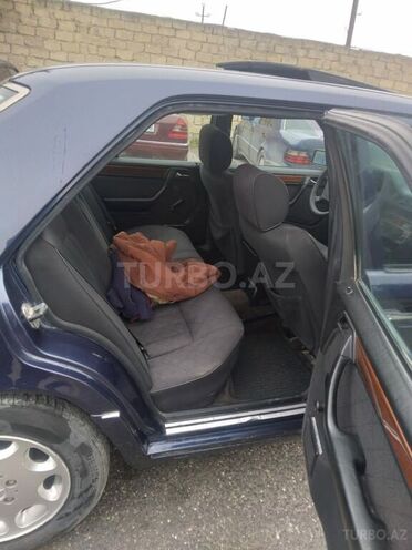 Mercedes E 220 1995, 459,922 km - 2.2 l - Bakı