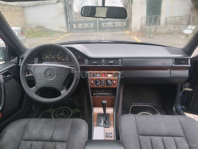 Mercedes E 220 1995, 459,922 km - 2.2 l - Bakı