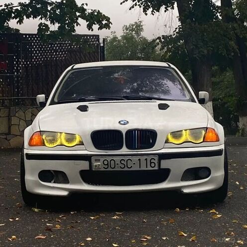 BMW 318 1999, 247,148 km - 1.9 l - Quba
