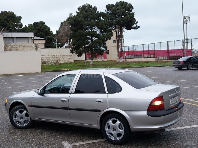 Opel Vectra 1998, 234,568 km - 1.6 l - Sumqayıt