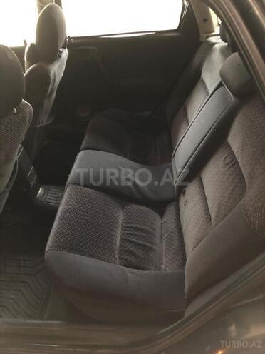 Opel Vectra 1996, 332,000 km - 2.0 l - Quba