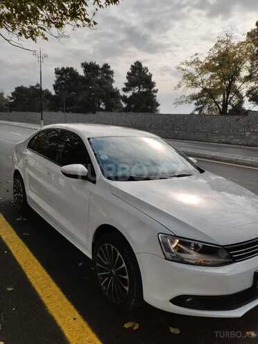Volkswagen Polo 2013, 94,000 km - 1.6 l - Bakı