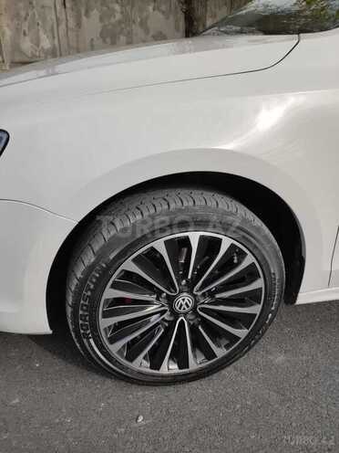 Volkswagen Polo 2013, 94,000 km - 1.6 l - Bakı