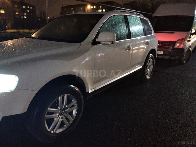 Volkswagen Touareg 2004, 98,000 km - 3.2 l - Sumqayıt