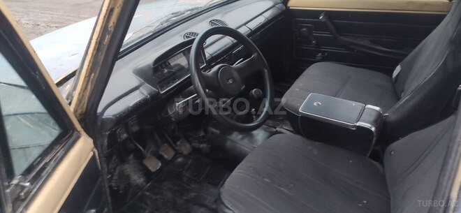 LADA (VAZ) 2101 1987, 12,400 km - 1.3 l - Qazax