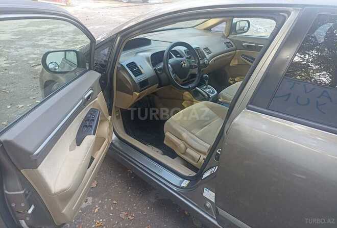 Honda Civic 2007, 323,000 km - 1.3 l - Bakı