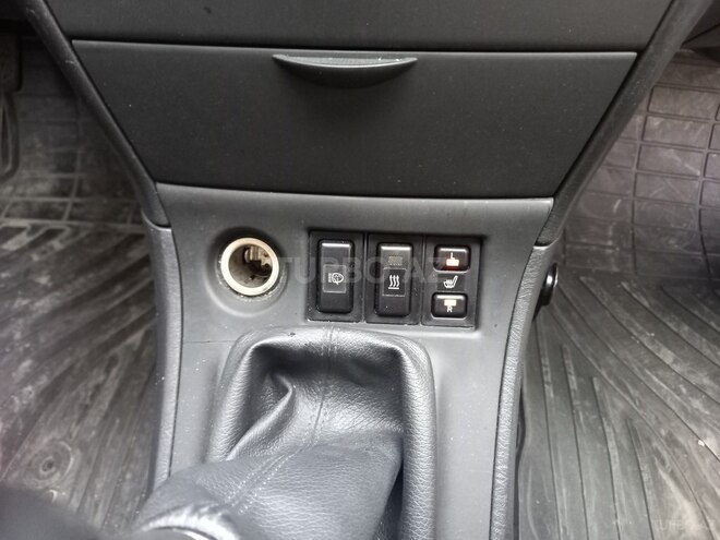 Toyota Corolla 2006, 285,000 km - 1.4 l - Bakı