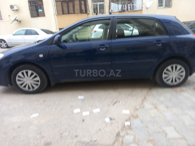 Toyota Corolla 2006, 285,000 km - 1.4 l - Bakı