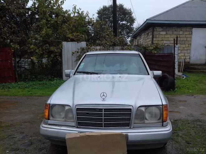 Mercedes E 250 1993, 250,000 km - 2.5 l - Masallı