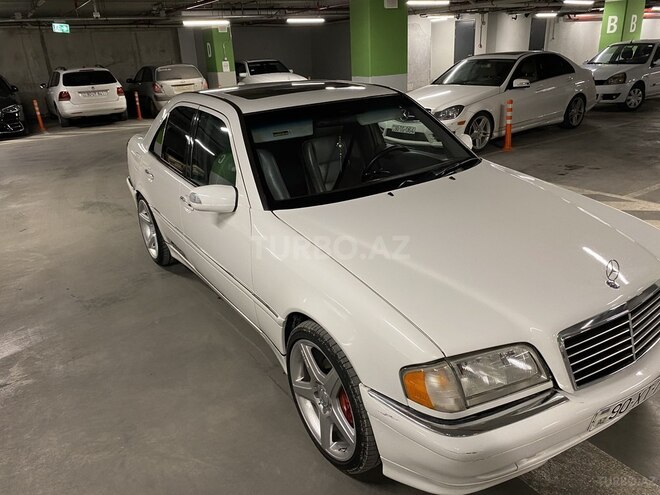 Mercedes C 230 2000, 296,000 km - 2.3 l - Bakı