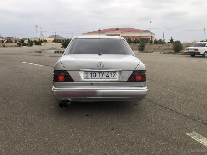 Mercedes E 250 1995, 488,737 km - 2.5 л - Ağstafa