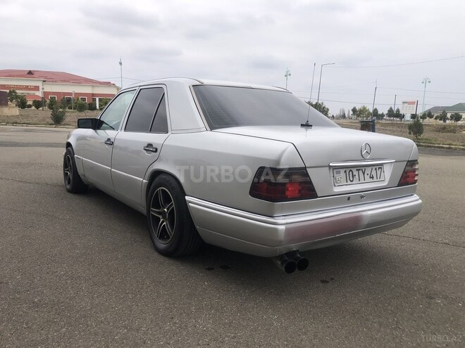 Mercedes E 250 1995, 488,737 km - 2.5 л - Ağstafa