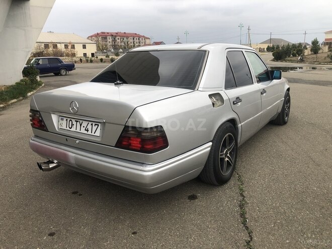 Mercedes E 250 1995, 488,737 km - 2.5 л - Ağstafa