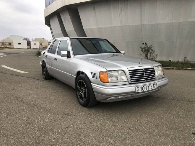 Mercedes E 250 1995, 488,737 km - 2.5 л - Ağstafa