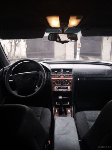 Mercedes C 180 1995, 352,632 km - 1.8 л - Salyan