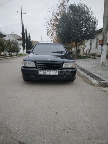 Mercedes C 180 1995, 352,632 km - 1.8 л - Salyan