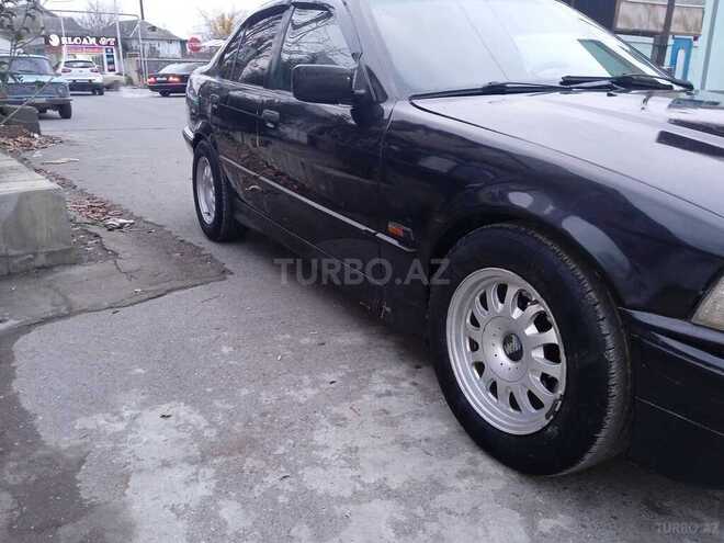 BMW 320 1994, 256,556 km - 2.0 l - Göyçay