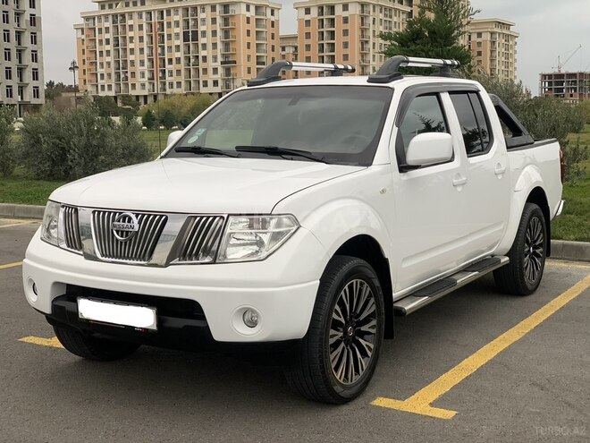 Nissan Navara 2012, 155,200 km - 2.5 l - Bakı