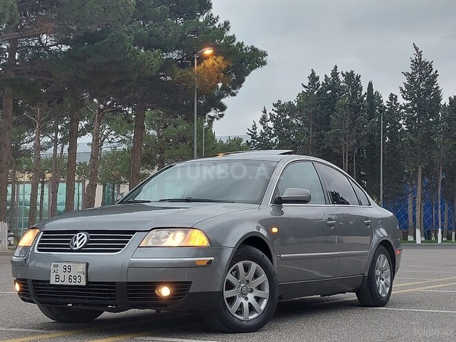 Volkswagen Passat 2003, 243,570 km - 1.8 л - Sumqayıt
