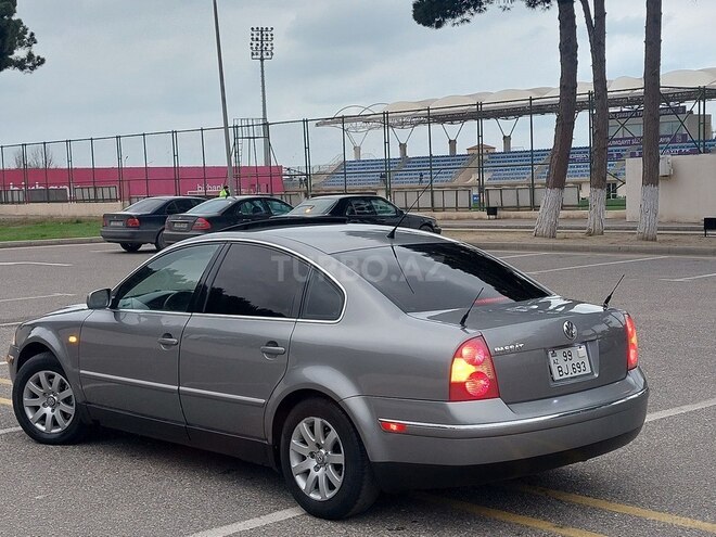Volkswagen Passat 2003, 243,570 km - 1.8 л - Sumqayıt