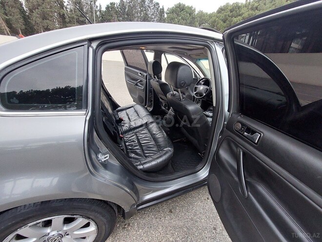 Volkswagen Passat 2003, 243,570 km - 1.8 л - Sumqayıt