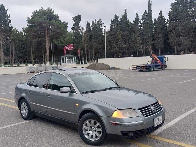 Volkswagen Passat 2003, 243,570 km - 1.8 л - Sumqayıt