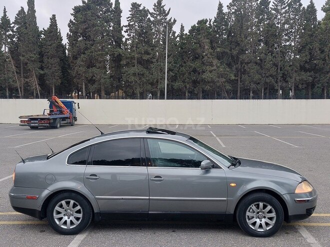 Volkswagen Passat 2003, 243,570 km - 1.8 л - Sumqayıt