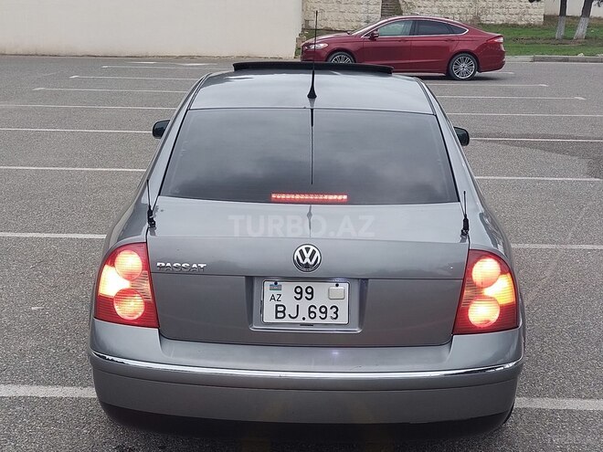Volkswagen Passat 2003, 243,570 km - 1.8 л - Sumqayıt
