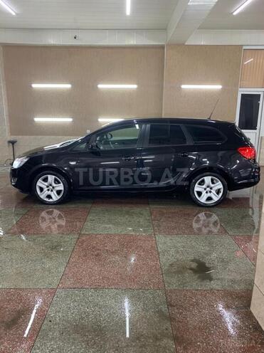Opel Astra 2011, 148,000 km - 1.4 l - Bakı