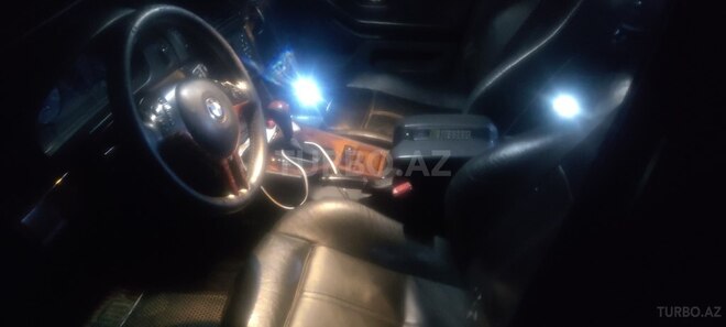 BMW 525 2001, 230,000 km - 2.5 l - Bakı