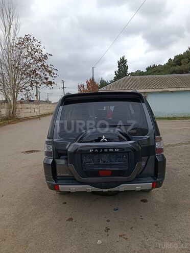 Mitsubishi Pajero 2015, 172,000 km - 3.0 l - Bakı
