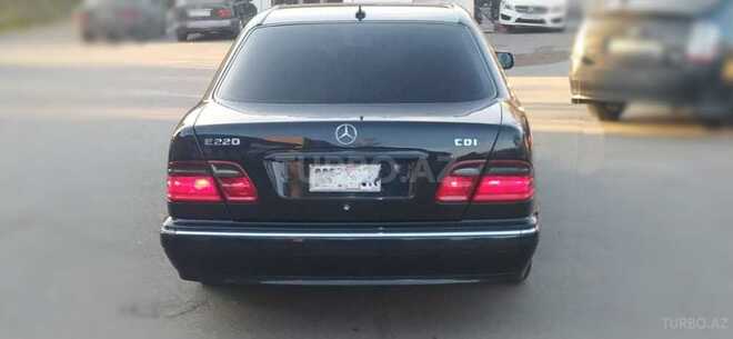 Mercedes E 220 2000, 347,000 km - 2.2 л - Bakı